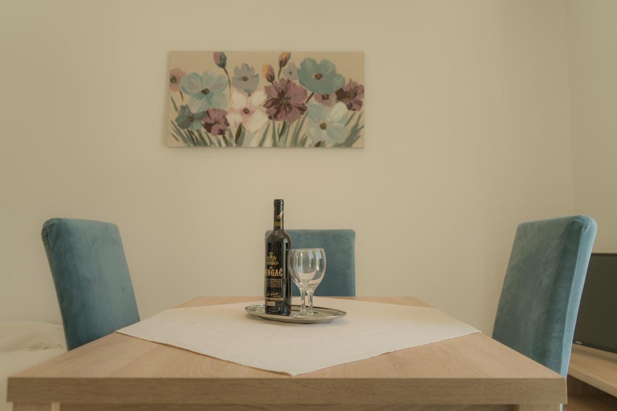 Apartment Gloria Kaštela エクステリア 写真