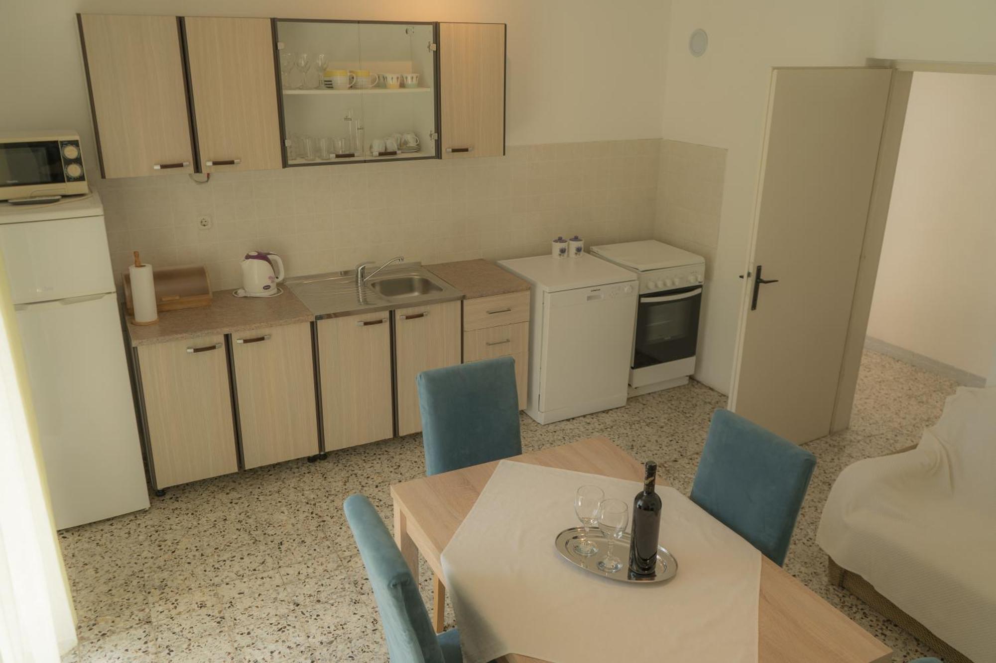 Apartment Gloria Kaštela エクステリア 写真